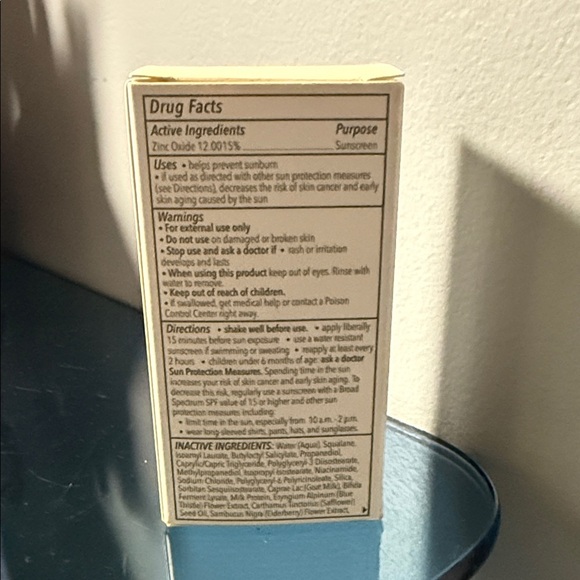 Beekman 1802 Milk Tint SPF 43 Broad Spectrum Serum - Picture 3 of 6